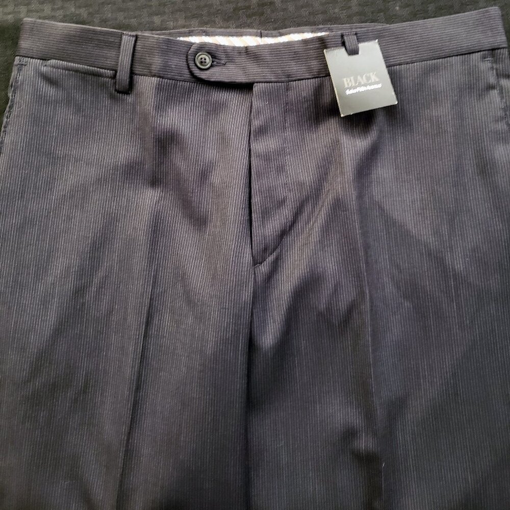 Saks Fifth Avenue, NWT, Navy Blue fine line pinstripe, 36 waist unhemmed